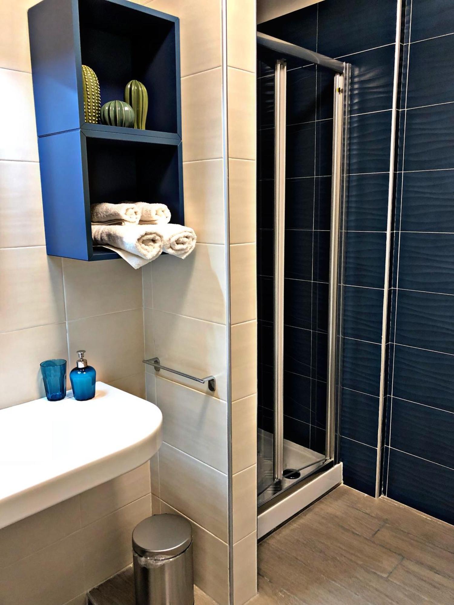 Double or Twin Room Private Bathroom,891763789:JPEG